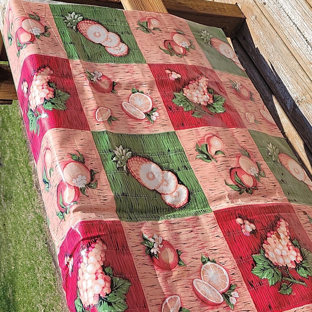 Oilcloth Tablecloth 1980's. Measures 9.5' by 3.9'. Beautiful Vibrant Colors. - Picture 2 of 16